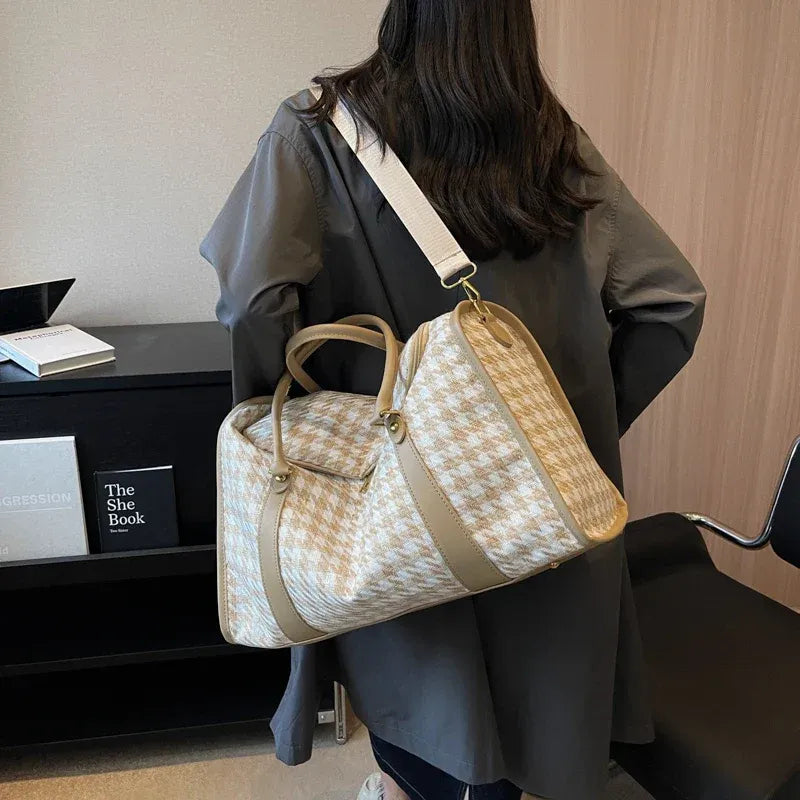 Elegant Sports Gym & Travel Duffle Bag