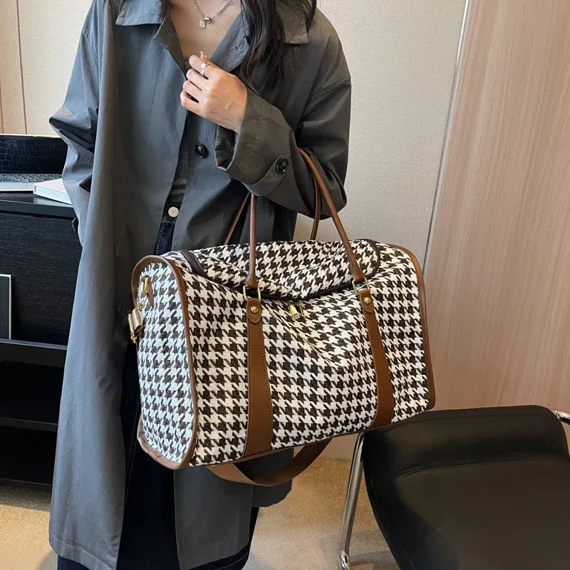 Elegant Sports Gym & Travel Duffle Bag