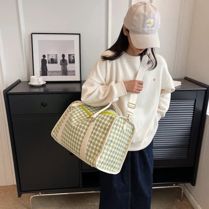 Elegant Sports Gym & Travel Duffle Bag