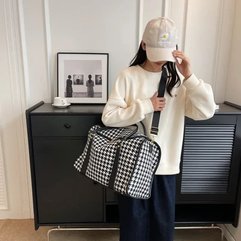 Elegant Sports Gym & Travel Duffle Bag