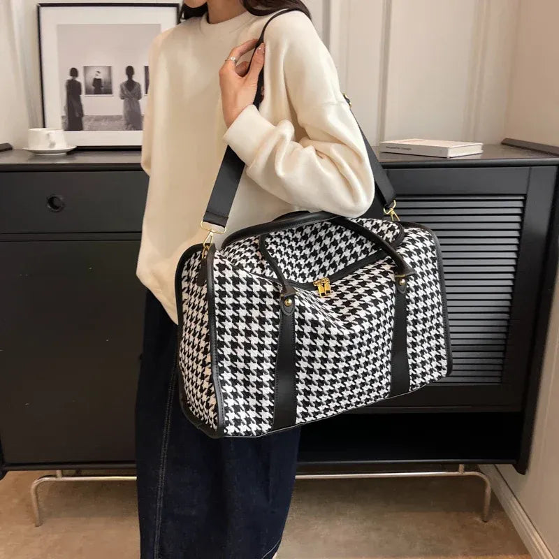 Elegant Sports Gym & Travel Duffle Bag