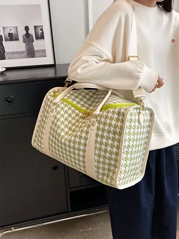 Elegant Sports Gym & Travel Duffle Bag