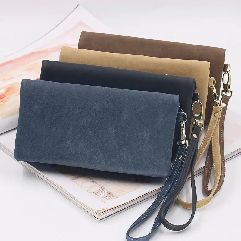 Stylish Wristlet Leather Wallet