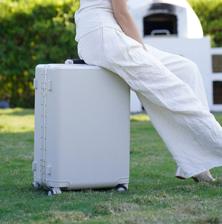 Durable Wheeled Boarding Suitcase Travel Cabin Bag