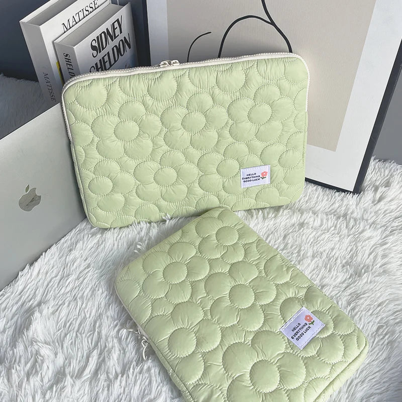 Cute Flower Laptop Sleeve – Protective Bag for MacBook for 11–15.6 Inch