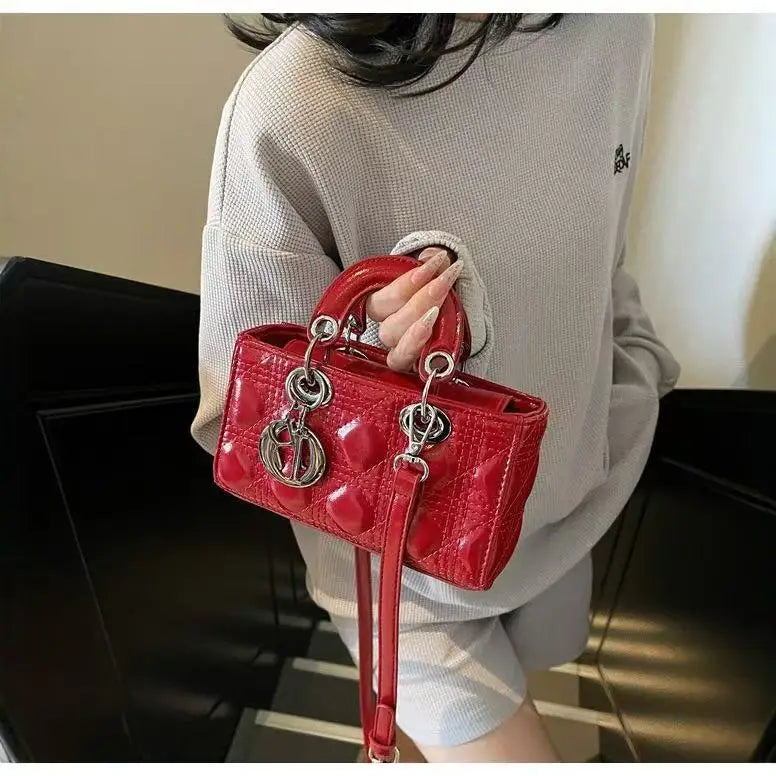 Elegant Designer Leather Clutch – Golden Hardware, Timeless Style