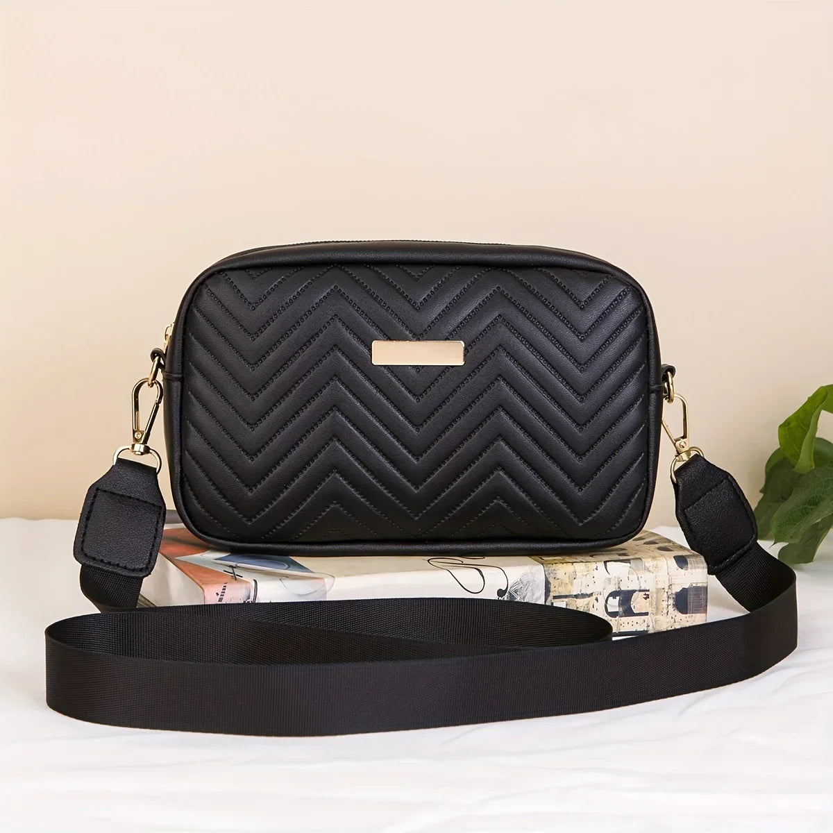 Casual Crossbody Bag – Quilted Mini Wallet Purse