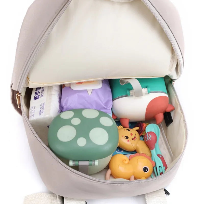 Portable Diaper Backpack with USB Charging Port for Moms