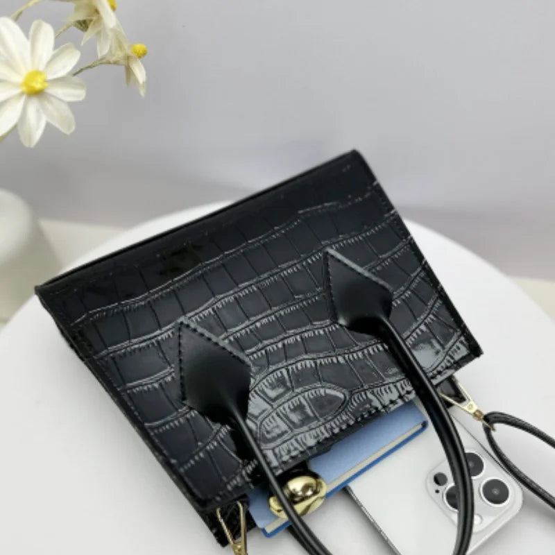 Simple Crocodile Pattern Handbag