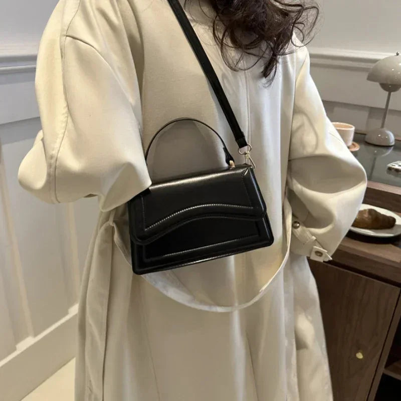 Elegant PU Messenger Crossbody  Bag – Compact HandBag
