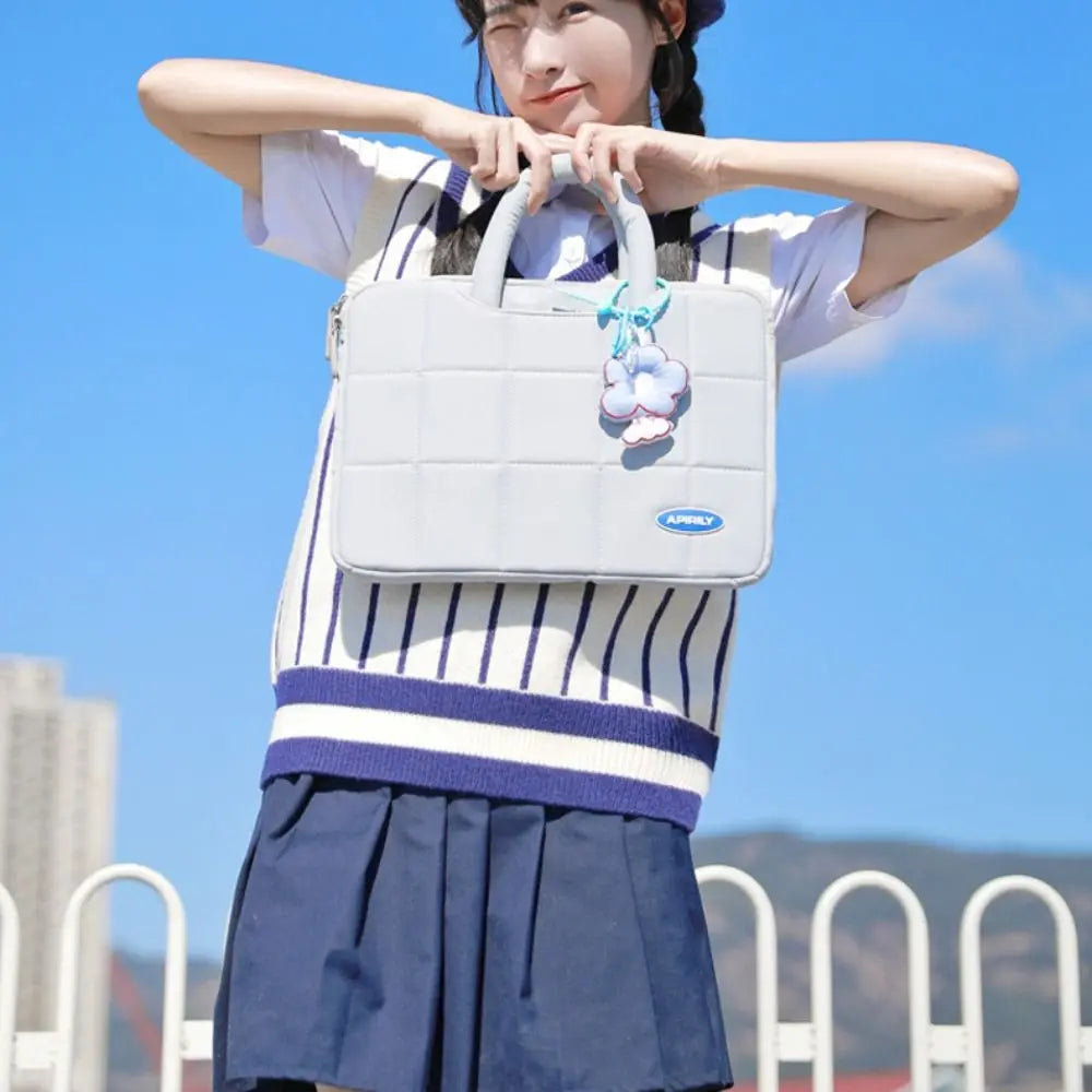 Stylish Laptop Handbag – Universal Notebook Pouch