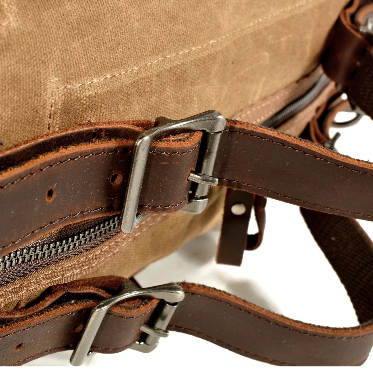 Military-Style Oil Wax Canvas Duffel Bag – Large Capacity Retro Travel Bag